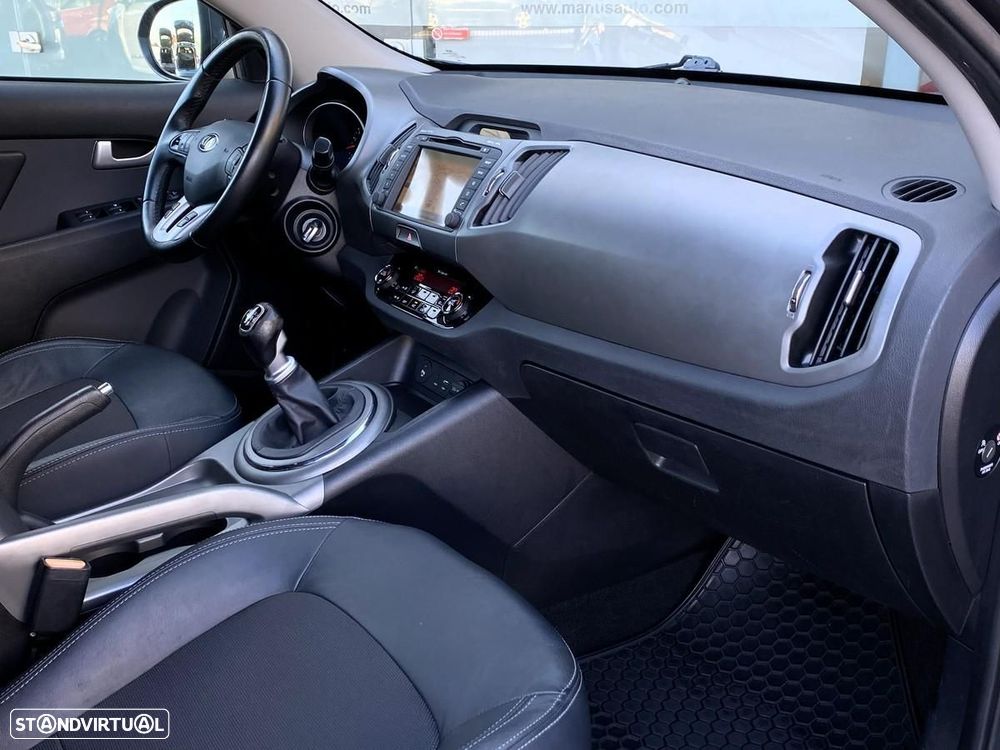 Kia Sportage 1.7 CRDI ISG Prime - 10