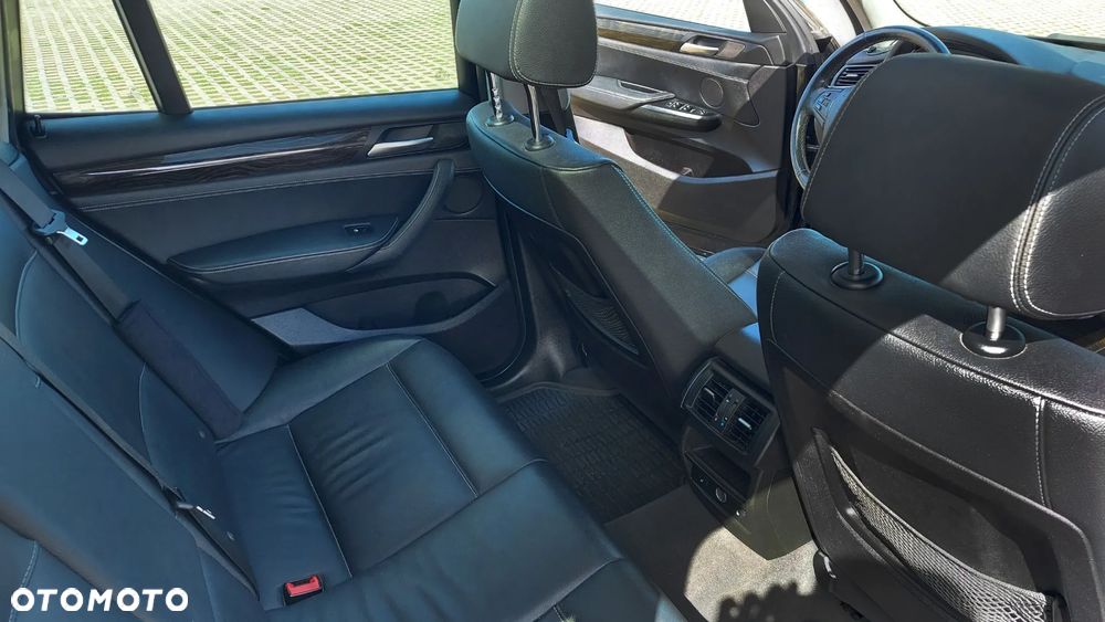 BMW X3 xDrive28i Sport-Aut Advantage - 21