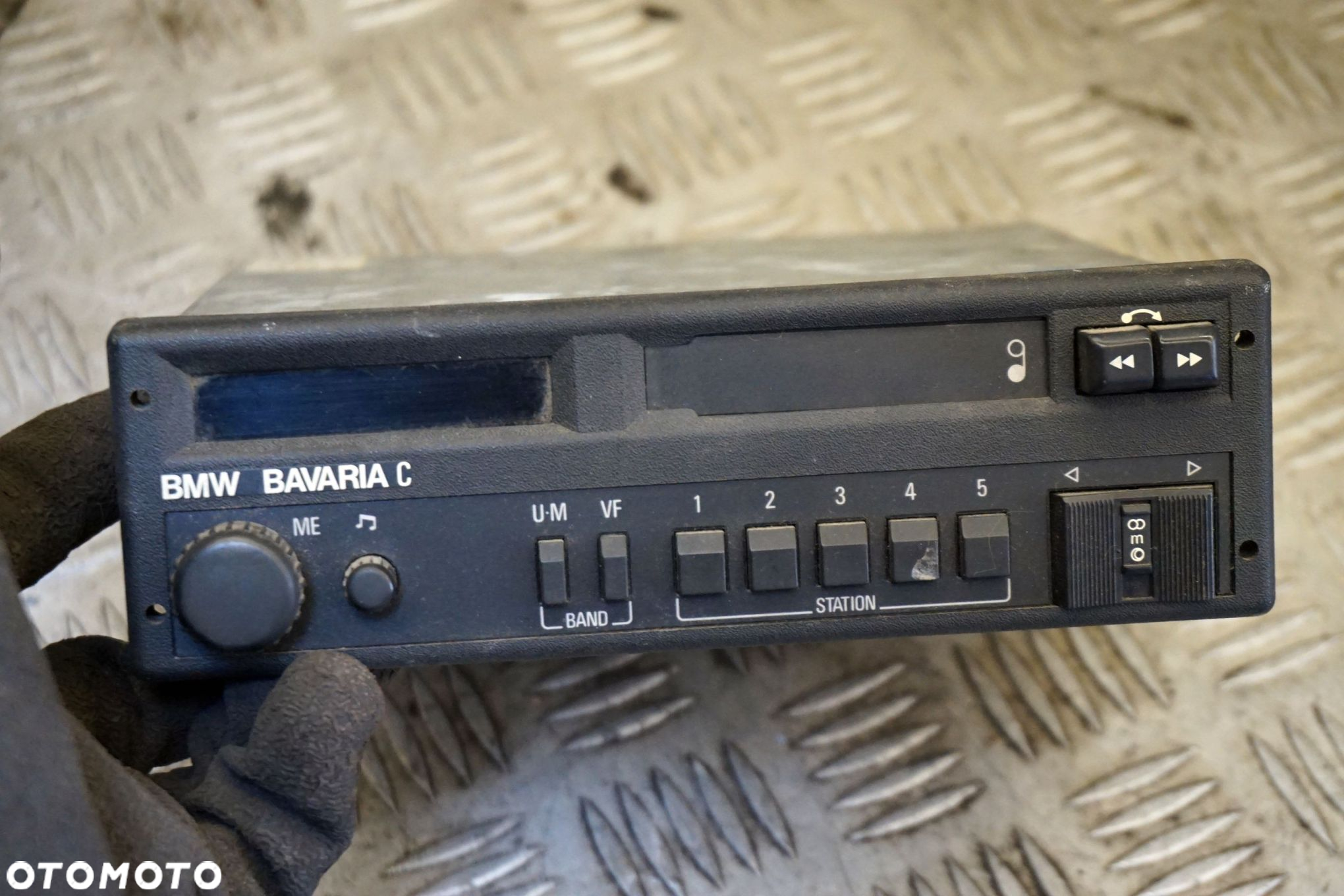 RADIO FABRYCZNE KASETA 5 E12 7645850041 BAVARIA C E3 E9 E10 E12 E21 E21 E23 E28 BMW 1972-1981 - 2