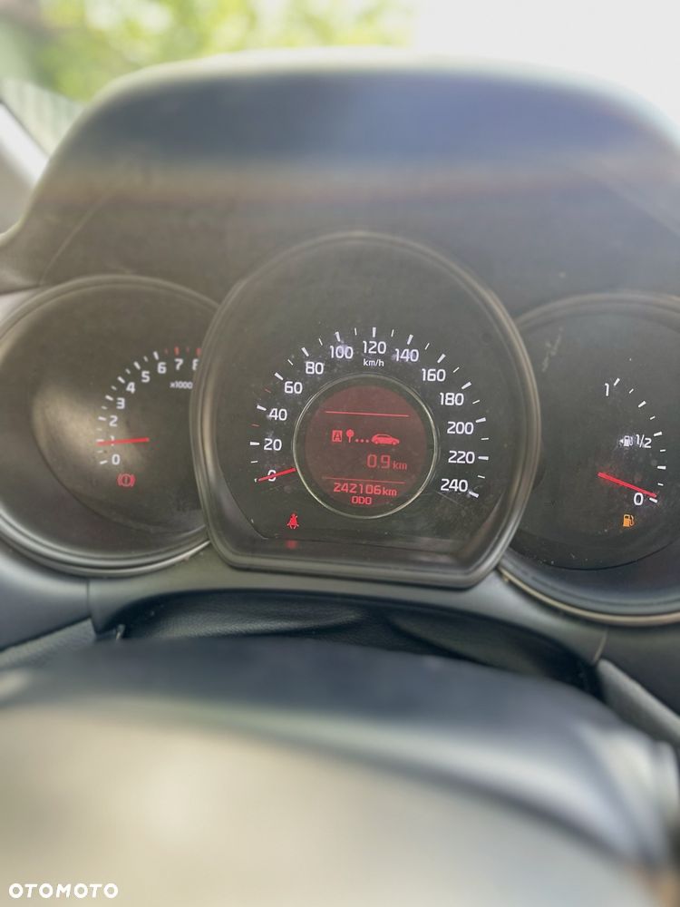Kia Ceed 1.4 M - 11