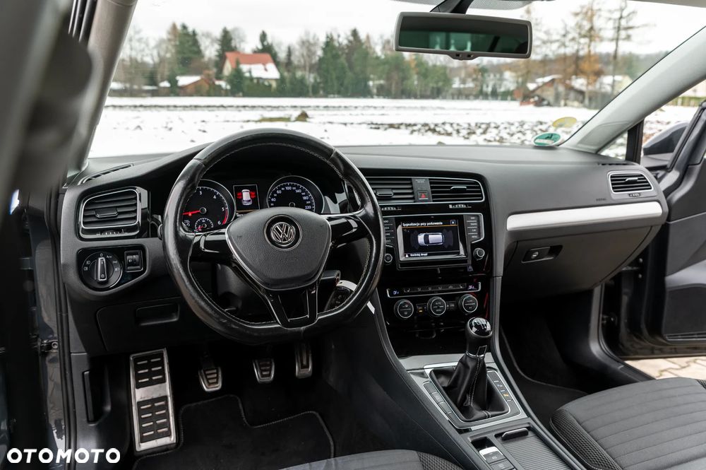 Volkswagen Golf 2.0 TDI BlueMotion Technology Cup - 27