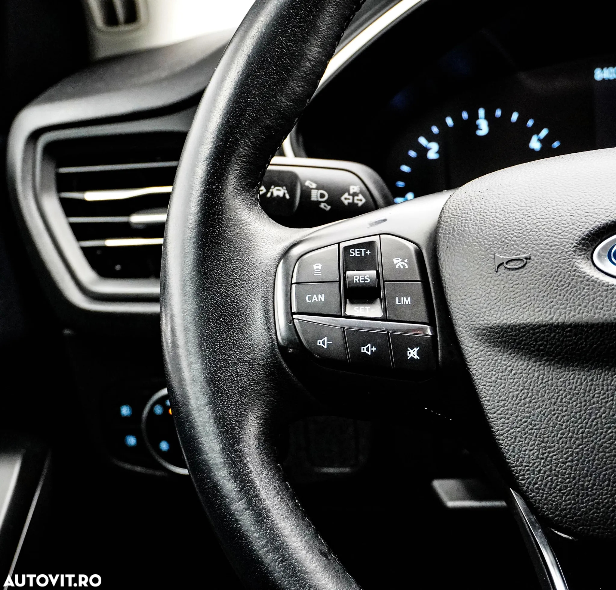 Ford Focus 1.5 EcoBlue Titanium - 26