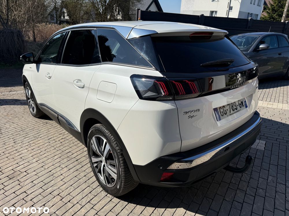 Peugeot 3008 1.6 PureTech Hybrid4 PHEV Allure S&S EAT8 - 6