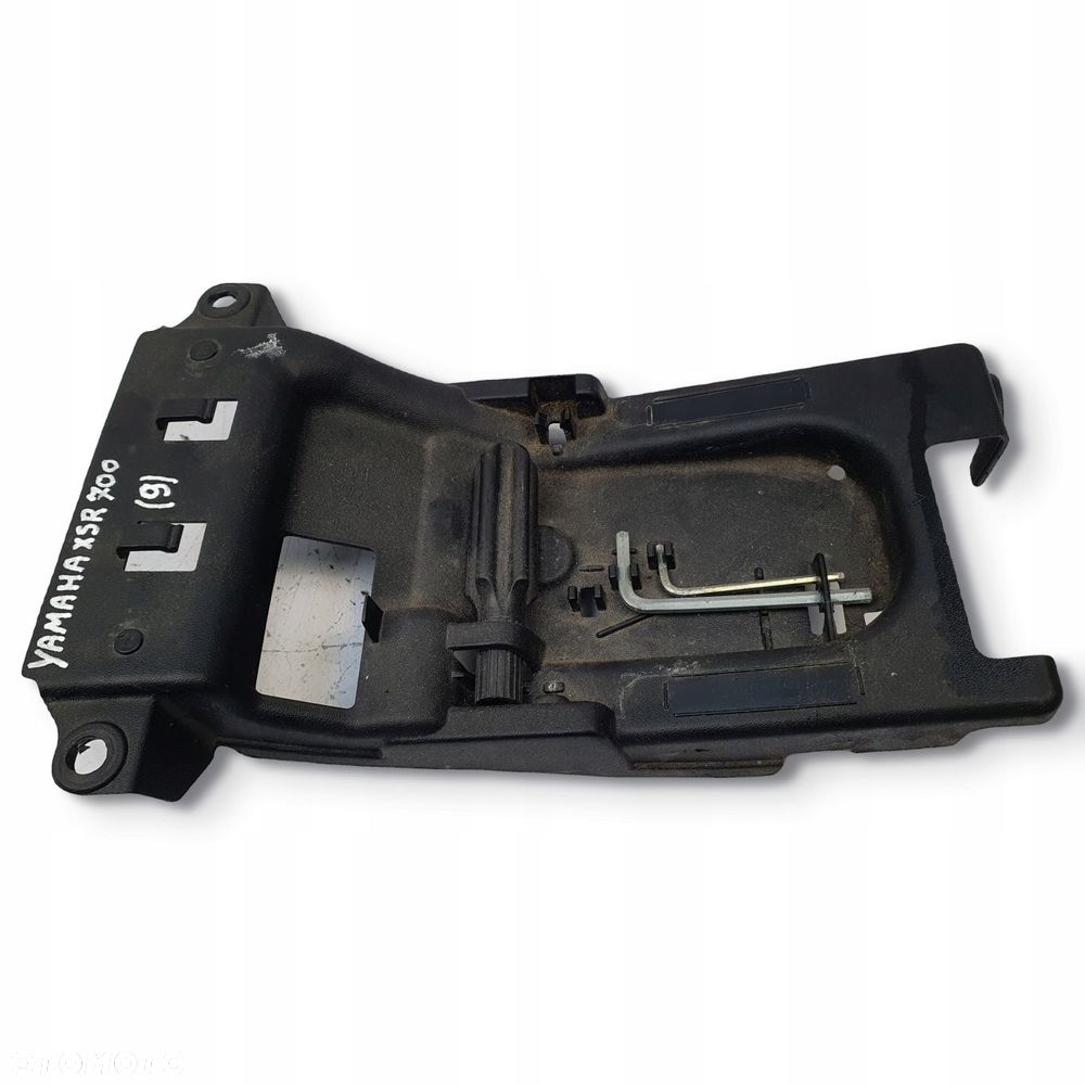 POKRYWA AKUMULATORA Yamaha XSR 700 XSR700 15-22 schowek B34-H2129-00 - 1