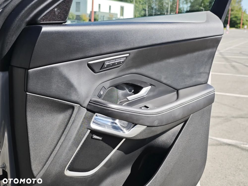 Jaguar E-Pace 2.0 i4P AWD R-Dynamic HSE - 37