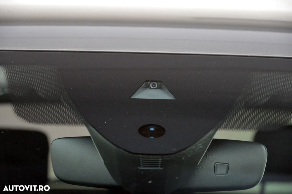 Volkswagen T-Roc - 37