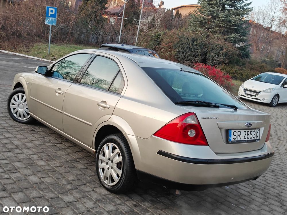 Ford Mondeo 2.0 Ambiente - 3