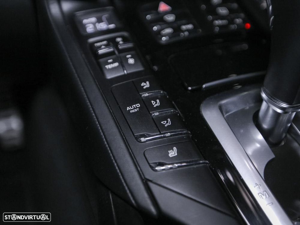 Porsche Cayenne S E-Hybrid Platinum Edition - 32