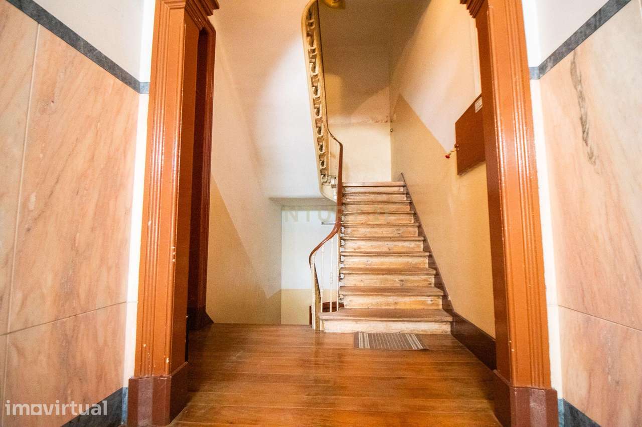 Espaço comercial / Apartamento para transformação e remodelação com lo - Grande imagem: 2/12