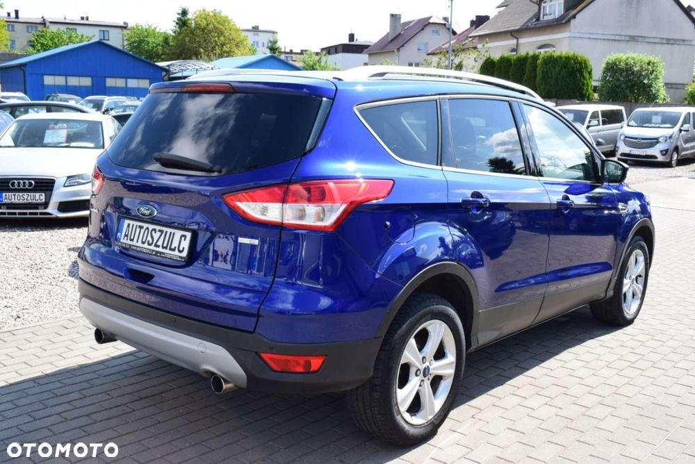 Ford Kuga - 10