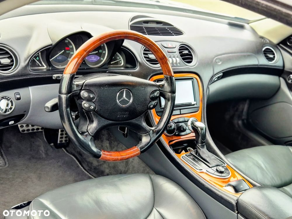 Mercedes-Benz SL - 10