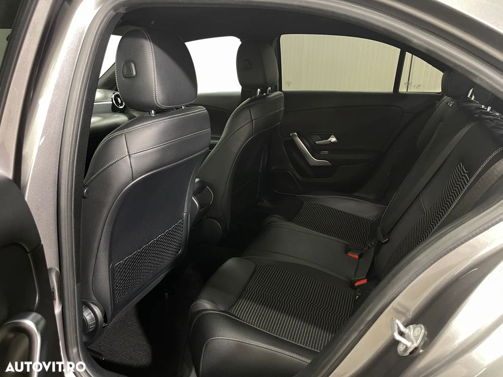 Mercedes-Benz A 180 d Sedan 7G-DCT Progressive - 12