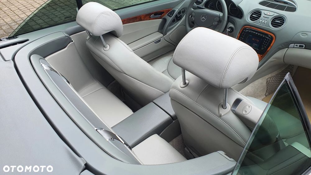 Mercedes-Benz SL 500 - 32