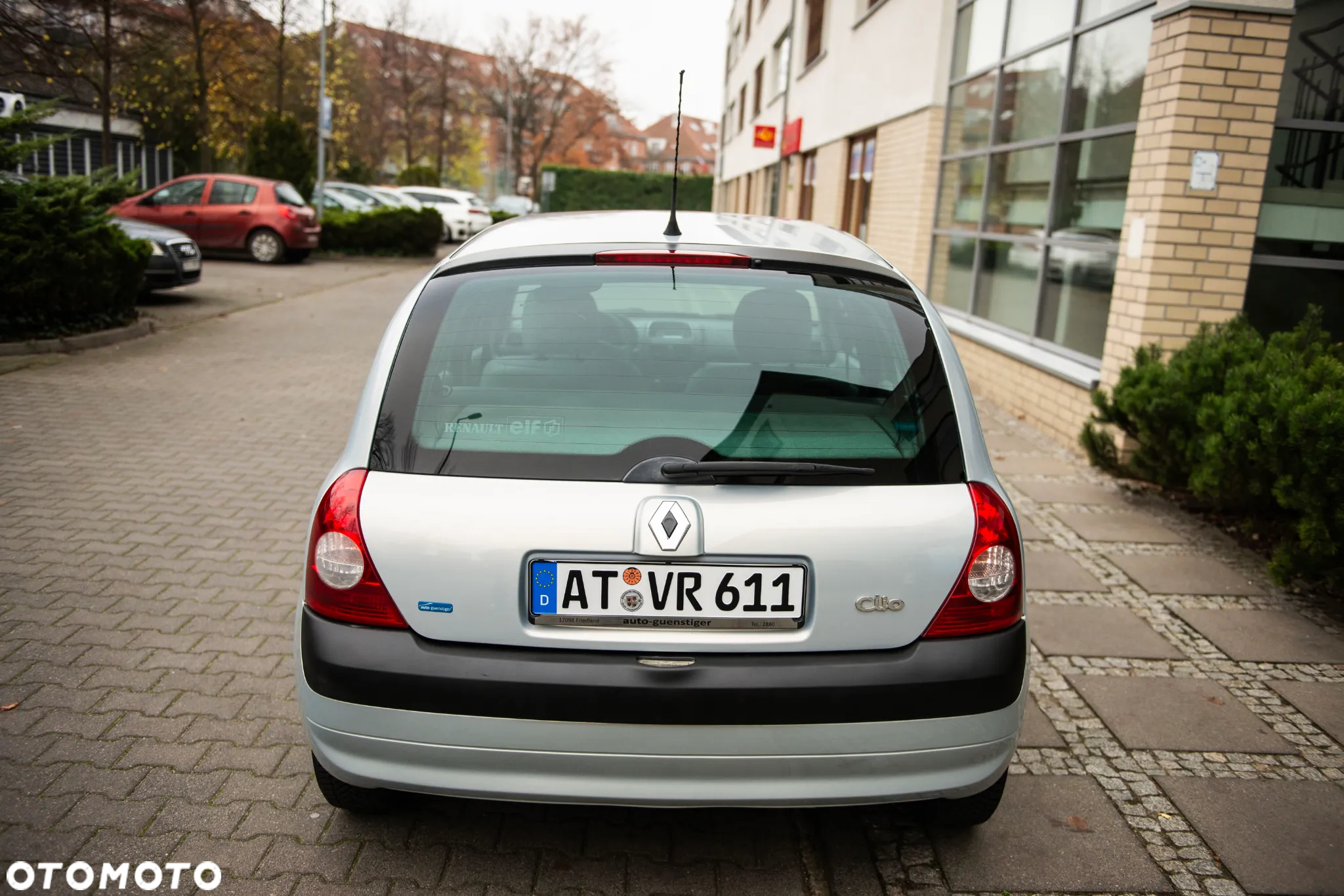 Renault Clio 1.2 Campus Authentique - 11