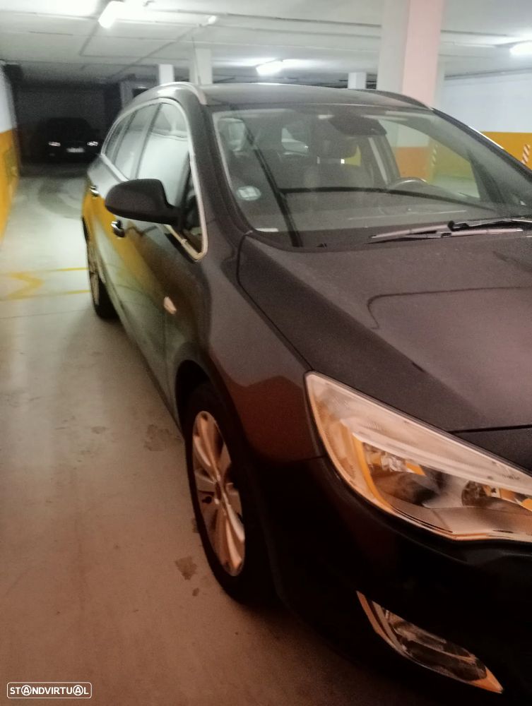 Opel Astra Sports Tourer - 6