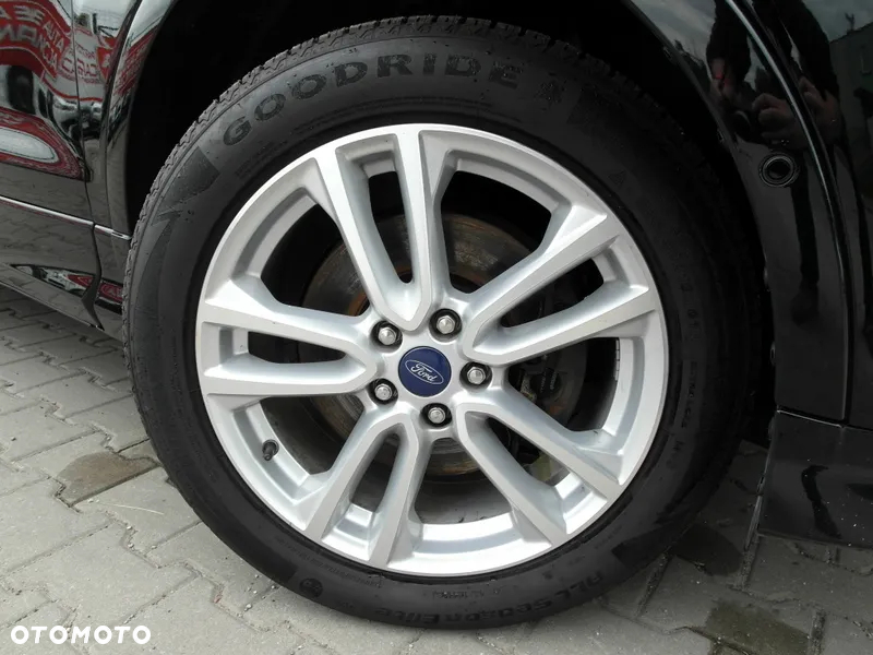 Ford Kuga 2.0 TDCi 4x4 Individual - 32