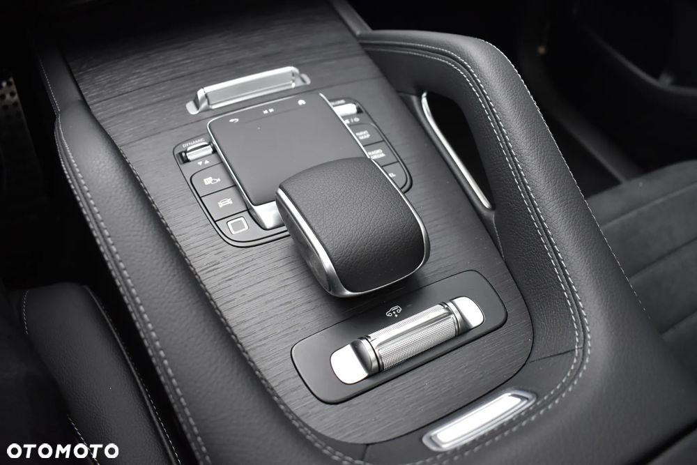 Mercedes-Benz GLE 300 d 4Matic 9G-TRONIC AMG Line Advanced Plus - 18