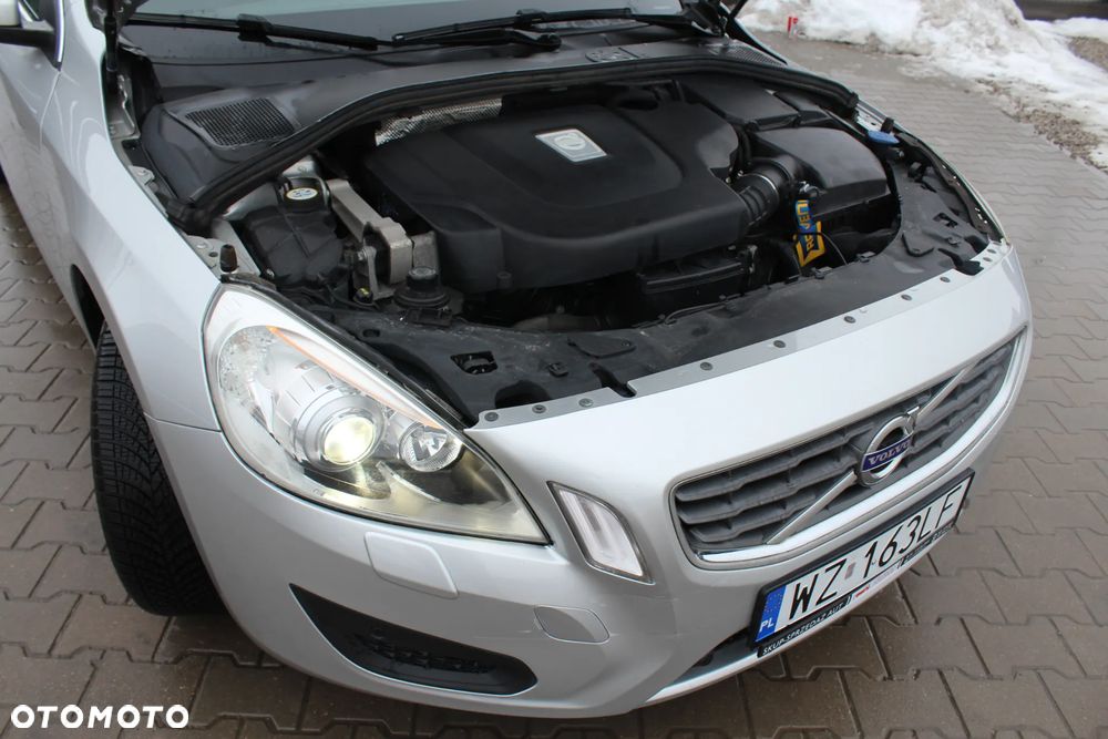 Volvo S60 D3 Summum - 34