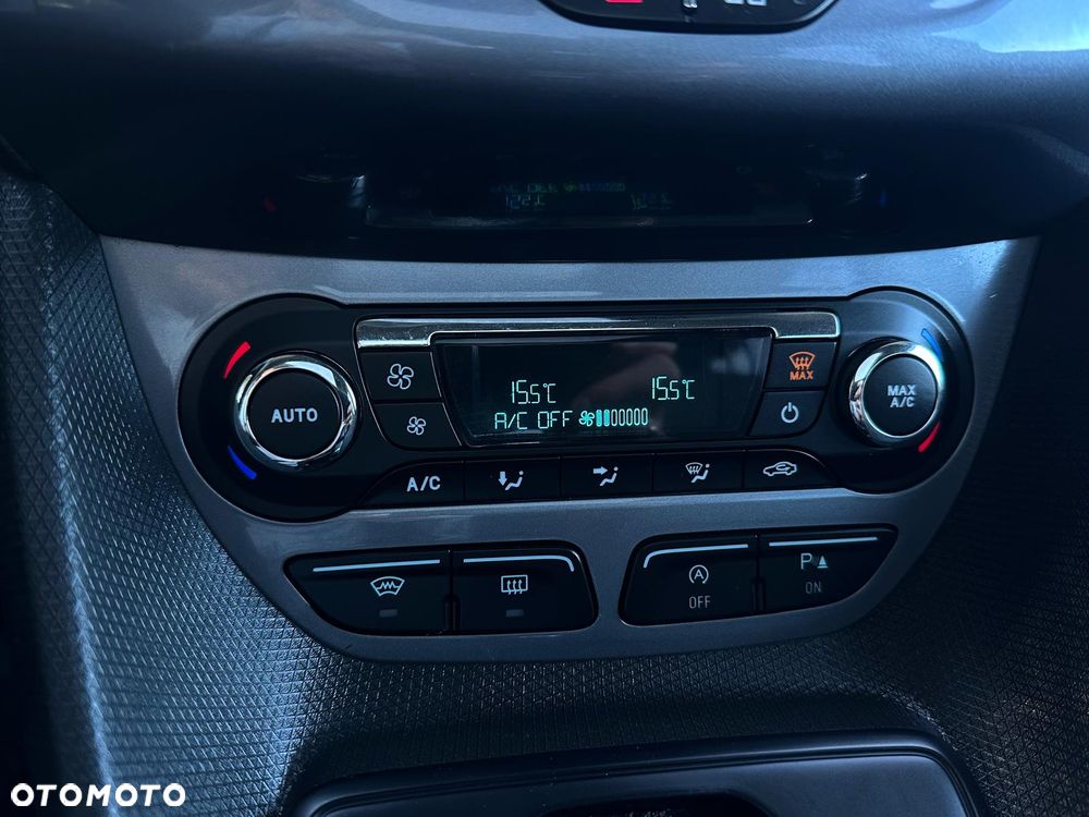 Ford Tourneo Connect Grand - 28