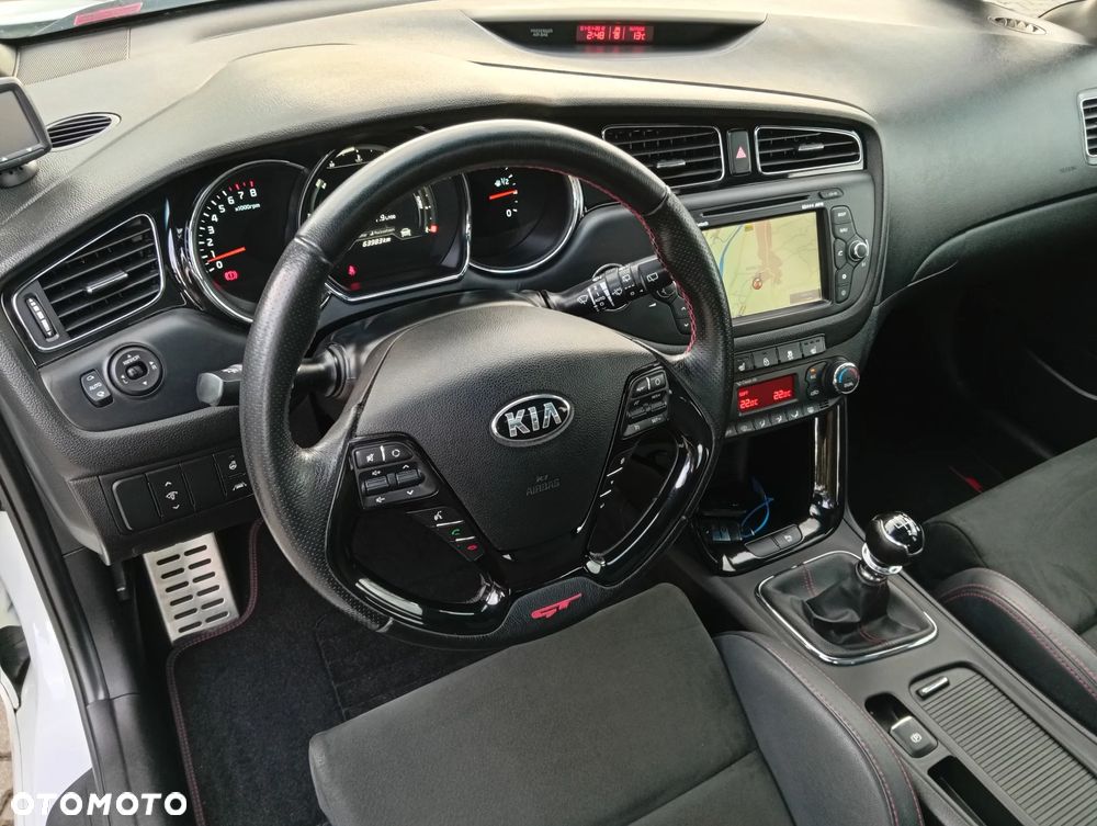 Kia Ceed Cee'd 1.6 T-GDI GT - 18