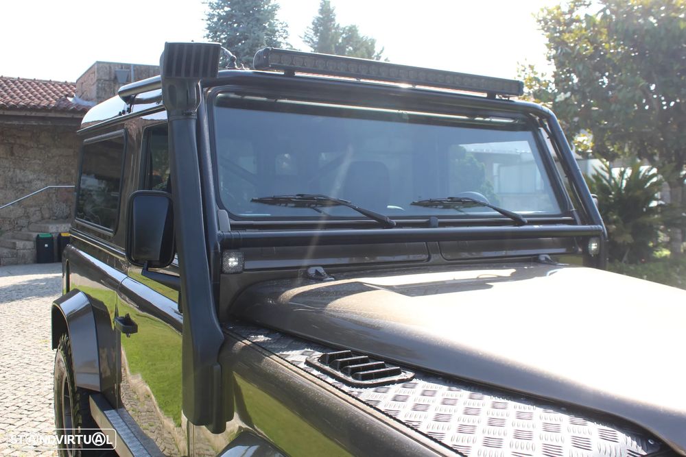 Land Rover Defender 90 2.5 TD5 Metal Top - 11