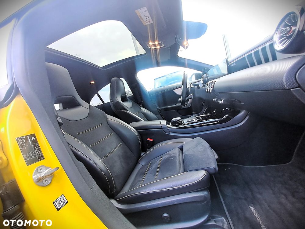 Mercedes-Benz CLA AMG 45 S 4-Matic+ 8G-DCT - 16