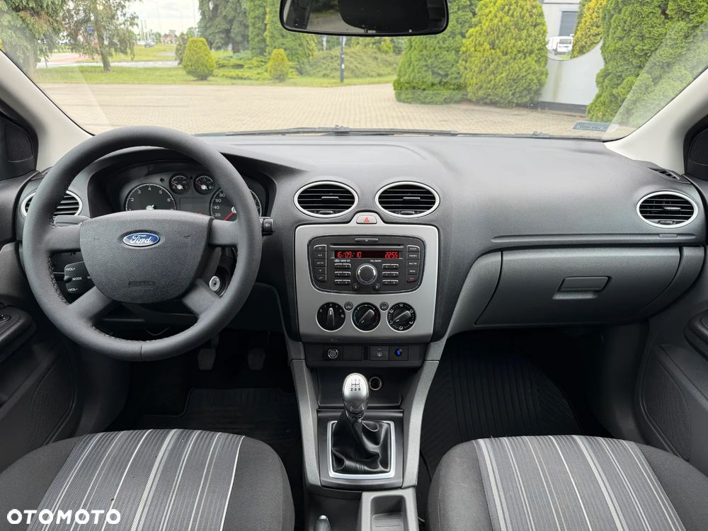 Ford Focus 1.4 Ambiente - 7