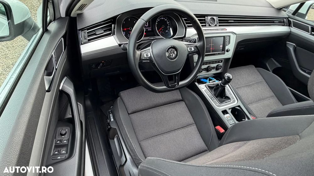 Volkswagen Passat 2.0 TDI SCR (BMT) 4Mot Highline - 18
