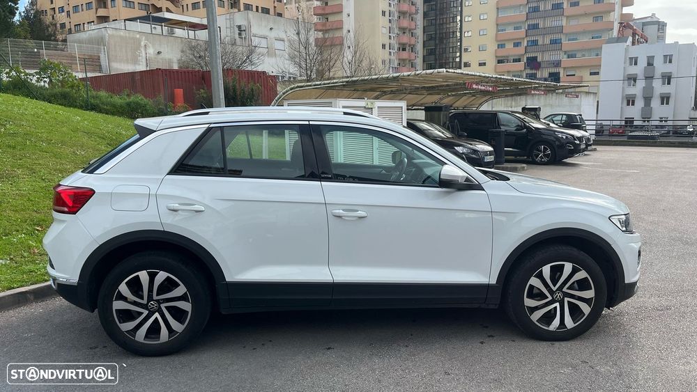 VW T-Roc 1.5 TSI OPF DSG ACTIVE - 4
