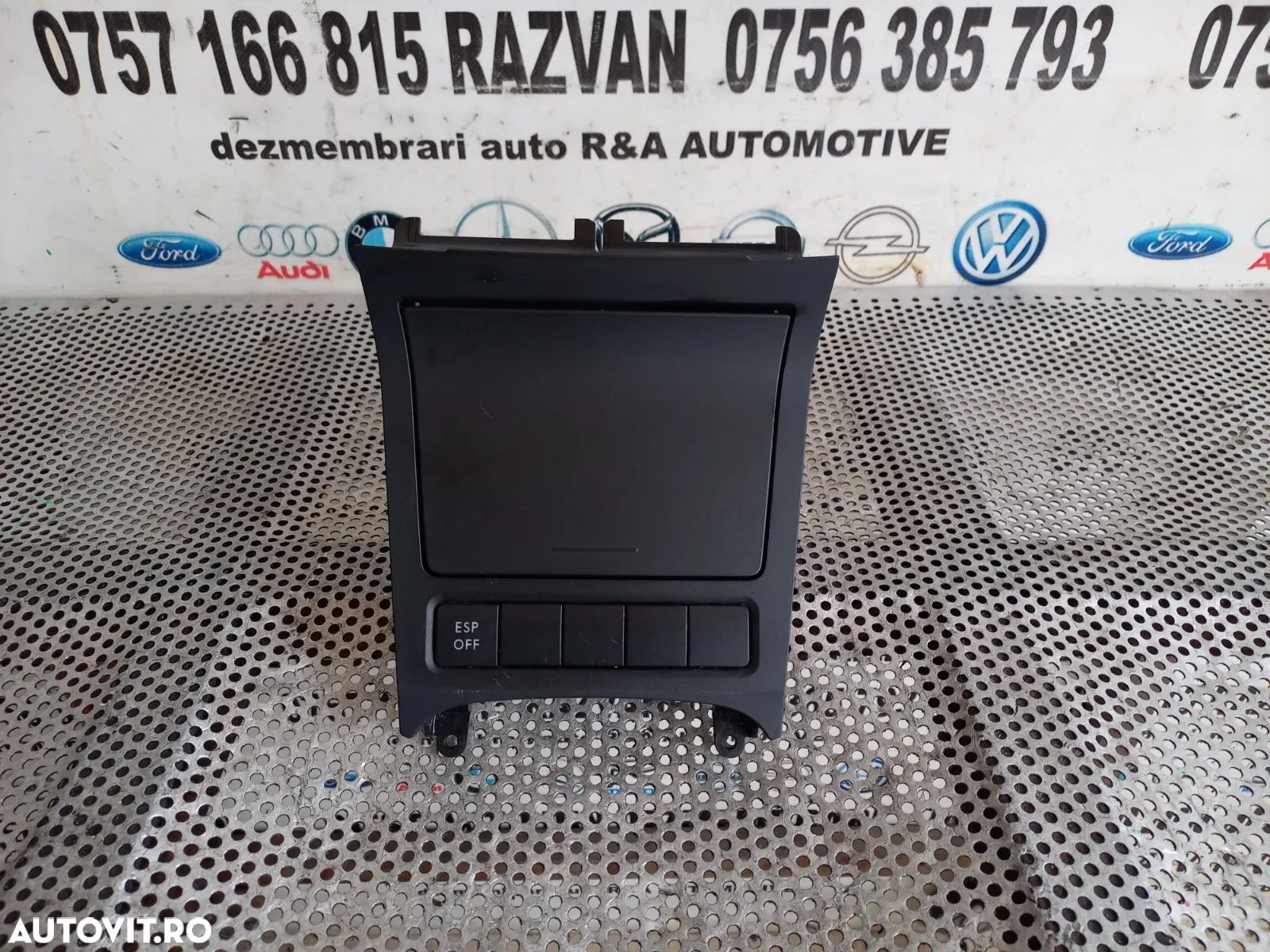 Scrumiera Completa Vw Golf 6 Vl - Dezmembrez Arad - 1