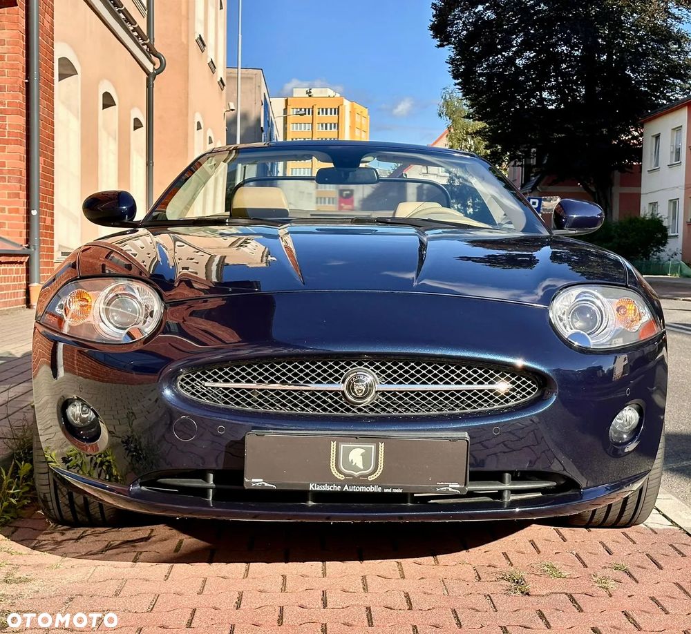 Jaguar XK 4.2 - 12