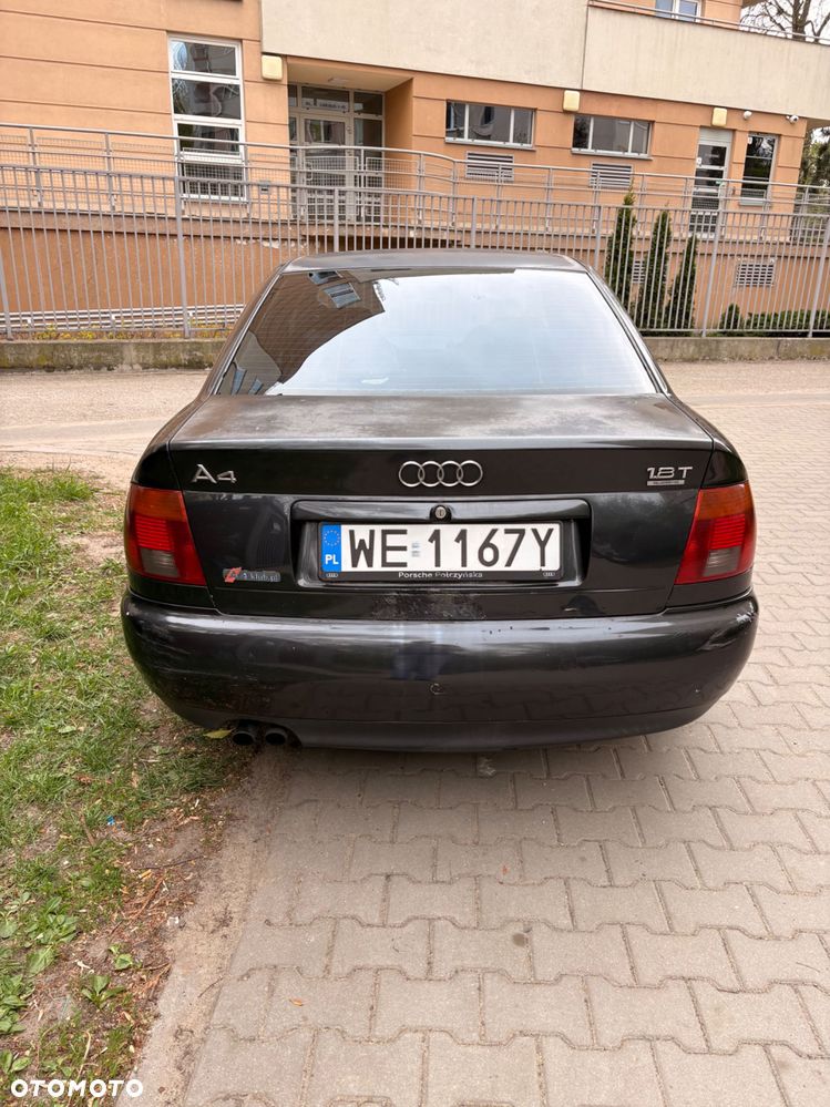 Audi A4 Limousine - 5