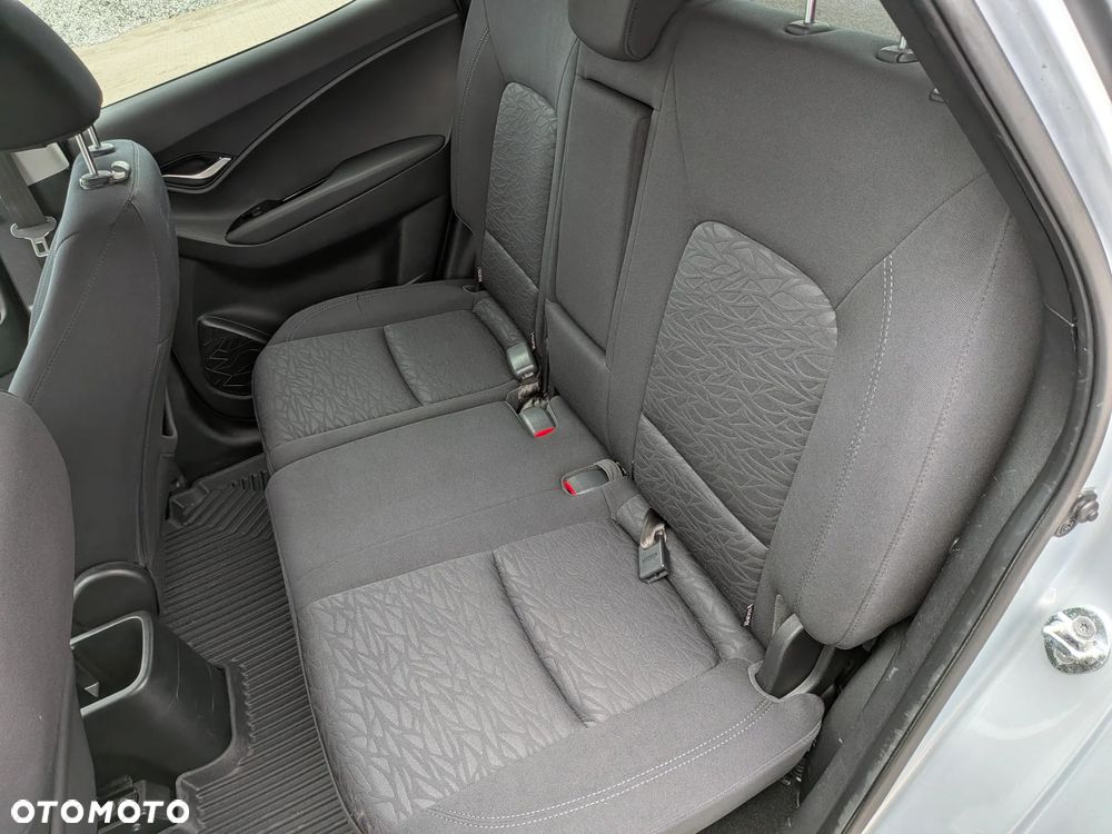 Hyundai ix20 1.4 Comfort - 15