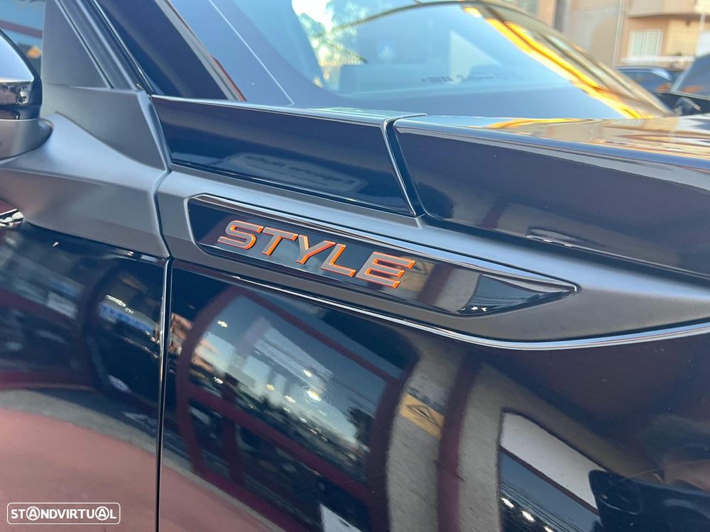 Peugeot 2008 1.2 Style - 22