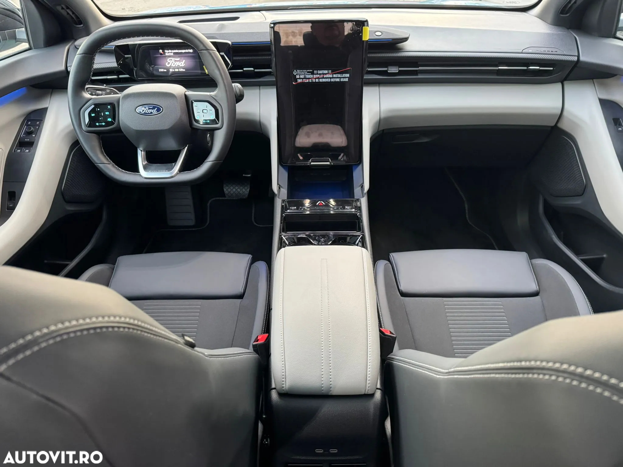 Ford Explorer AWD 79 kWh Extended Range Premium - 14