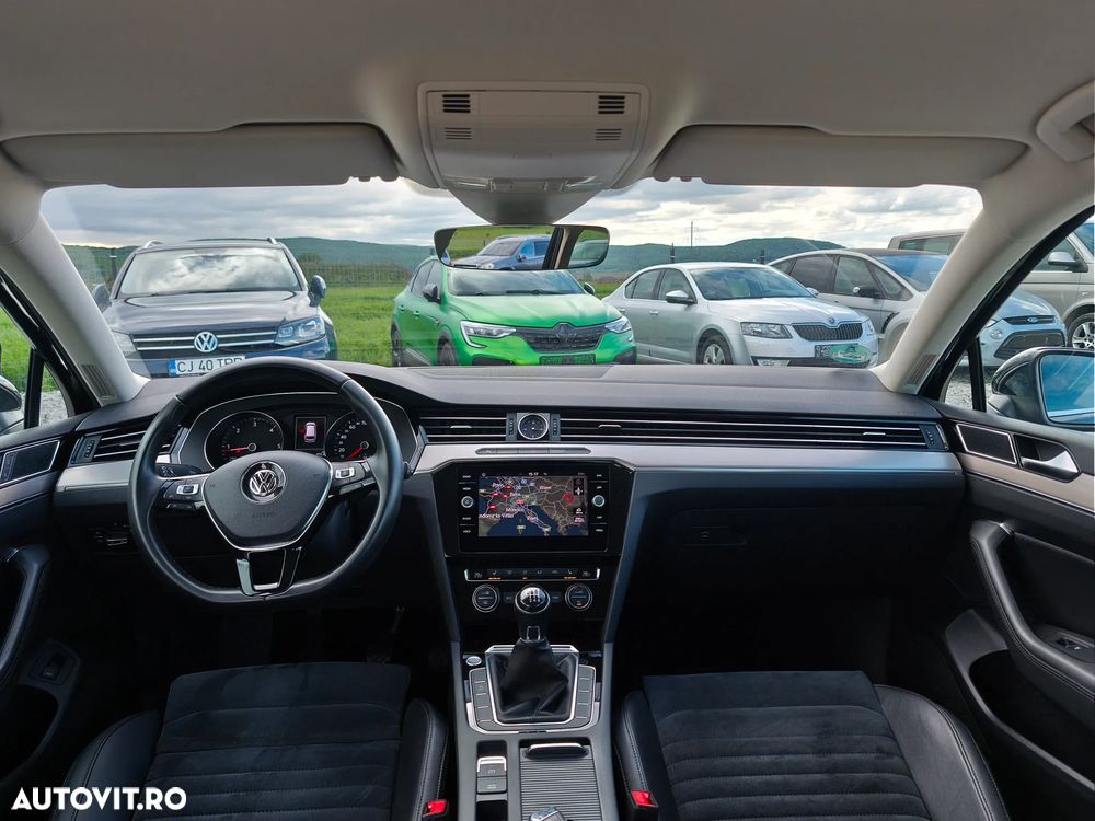 Volkswagen Passat 2.0 TDI R Executive - 23
