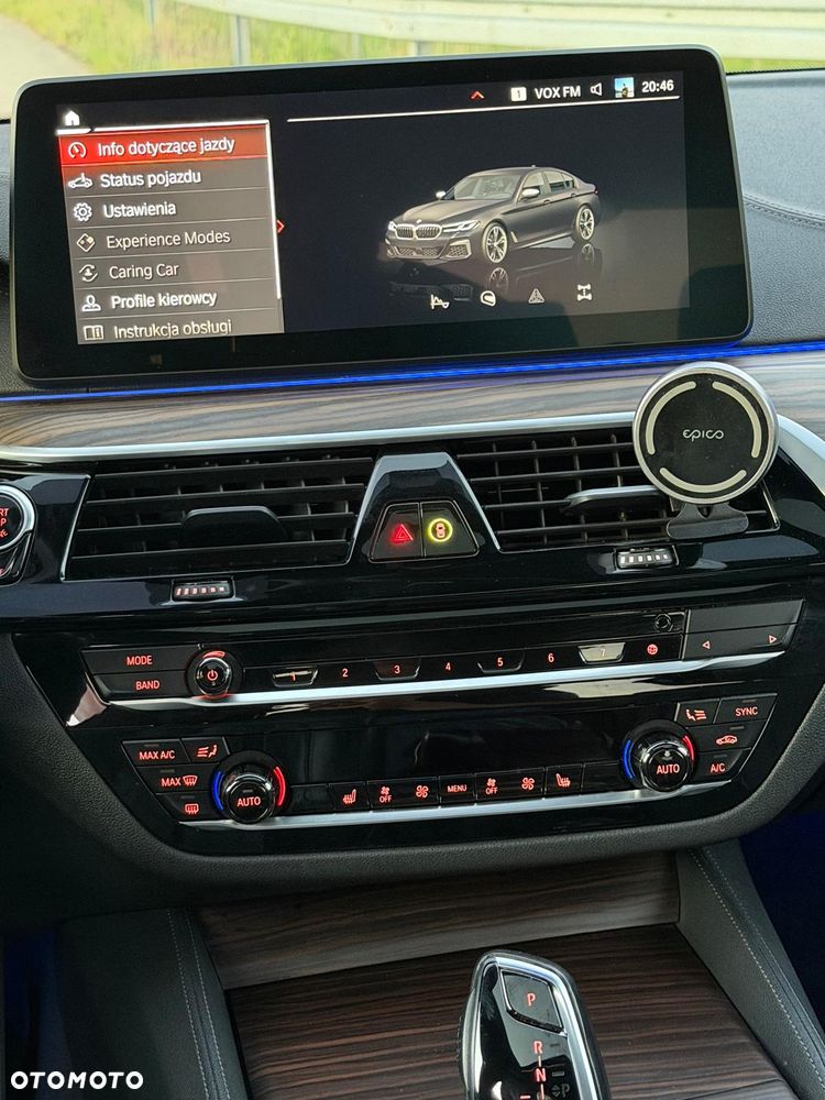 BMW Seria 5 M550i xDrive - 21