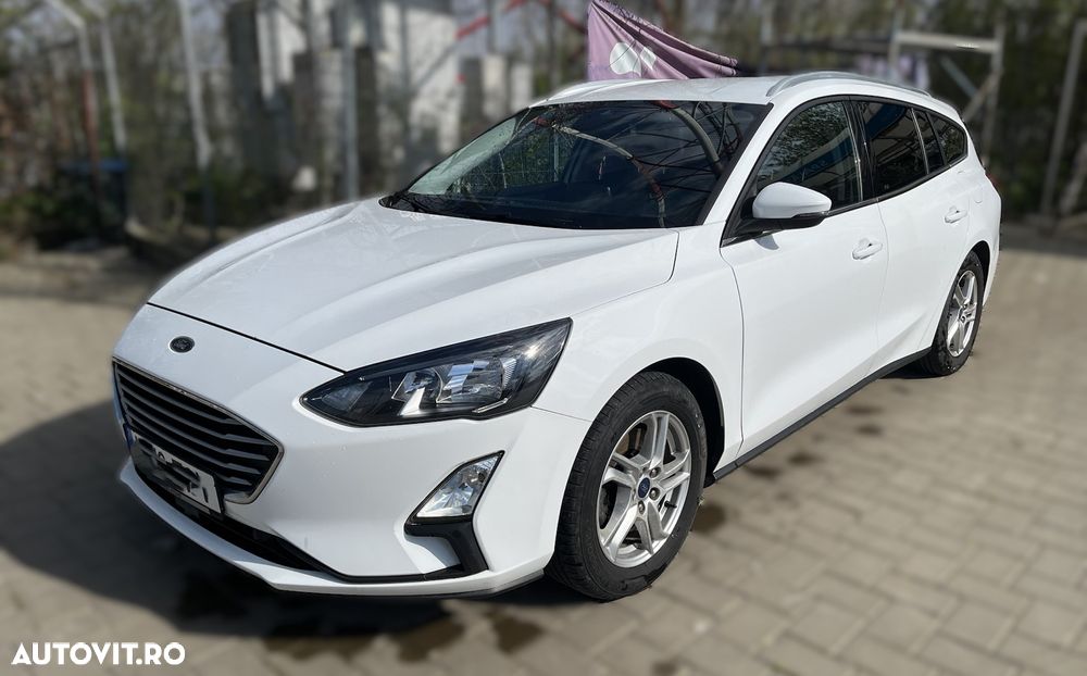 Ford Focus 1.5 EcoBlue Start-Stopp-System COOL&CONNECT - 2