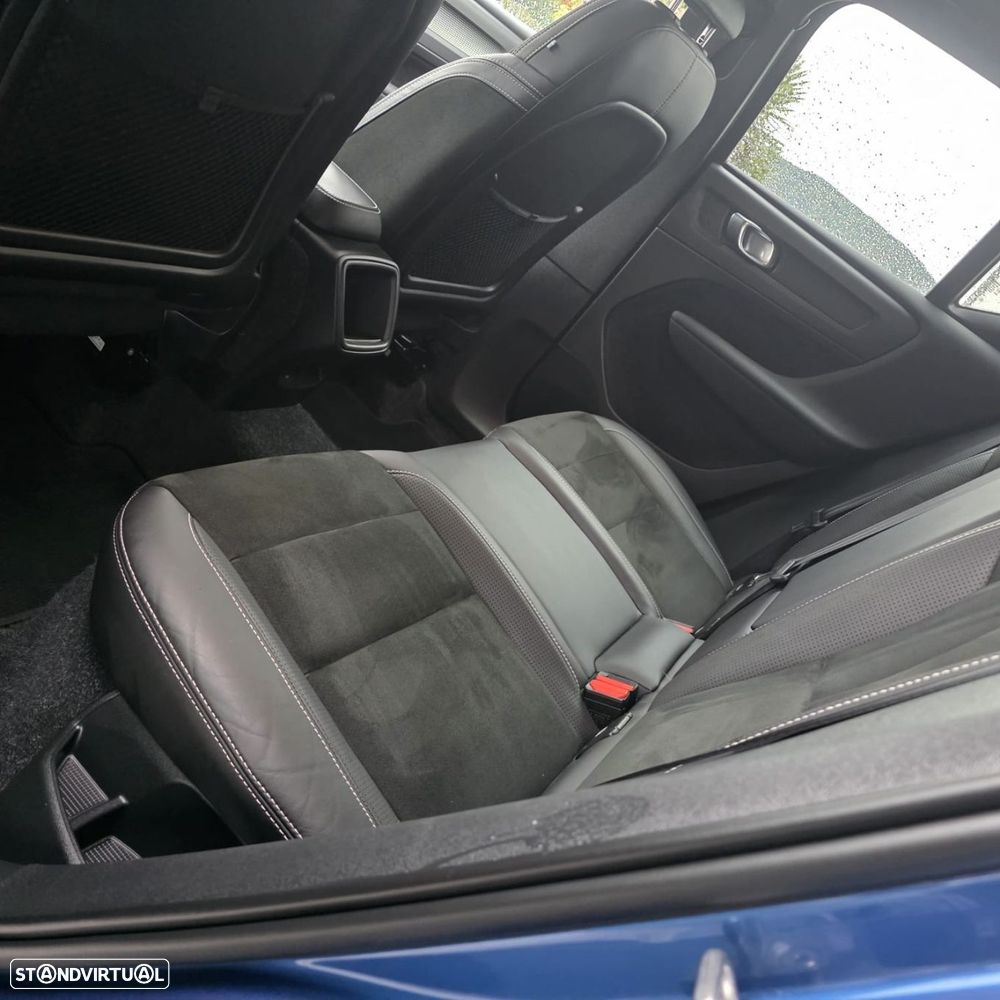 Volvo XC 40 2.0 D3 R-Design Geartronic - 39