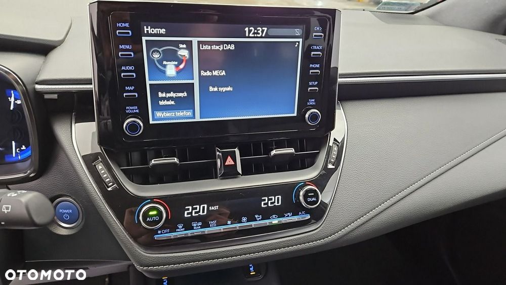 Toyota Corolla 2.0 Hybrid Executive - 19