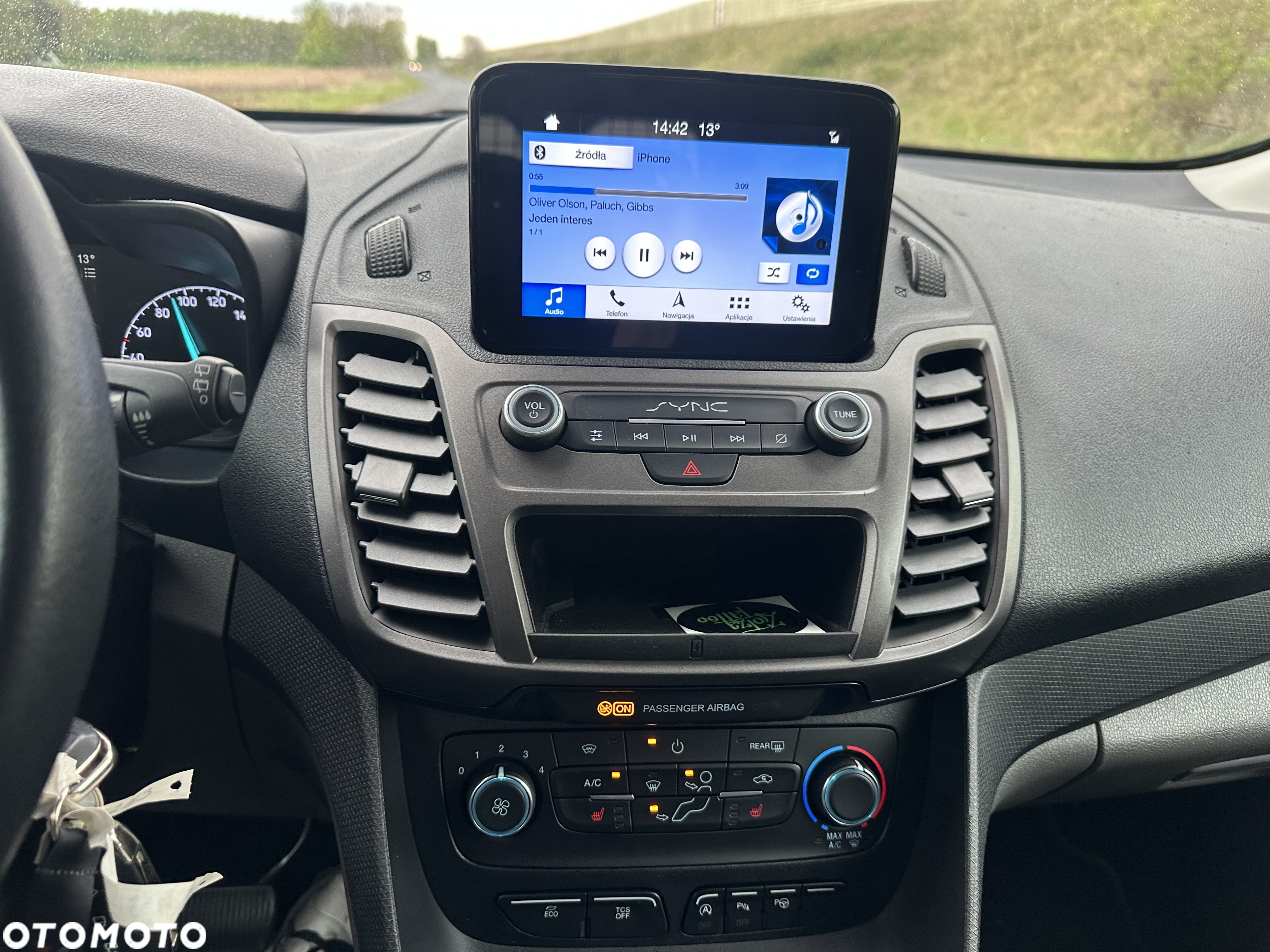 Ford Transit Connect - 24