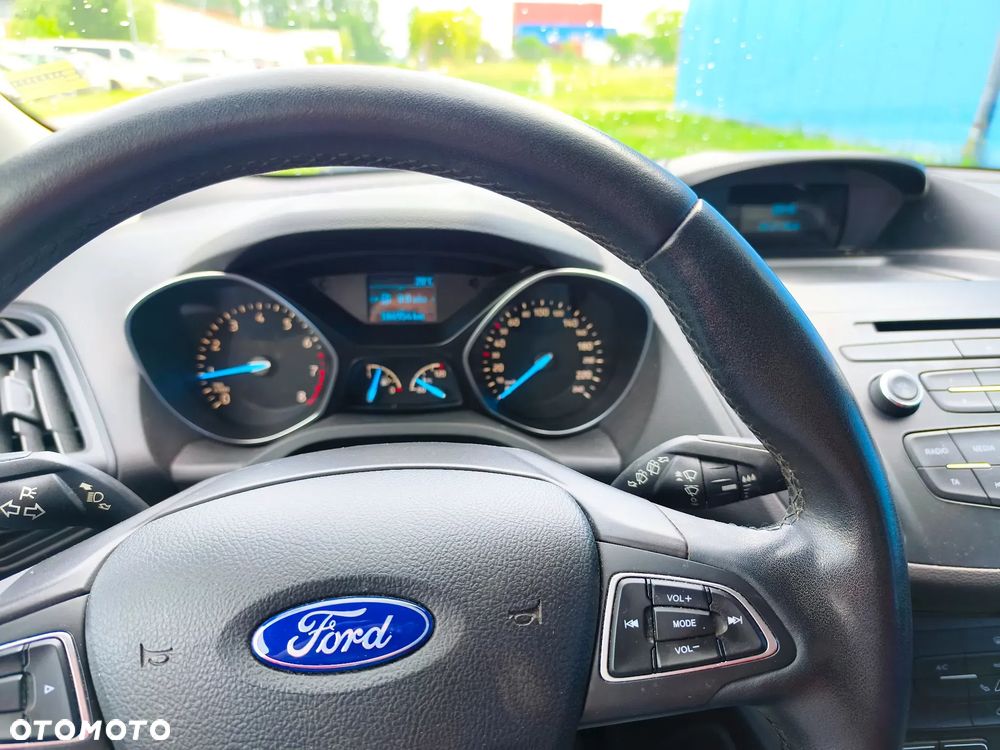 Ford Kuga 1.5 EcoBoost TREND - 16