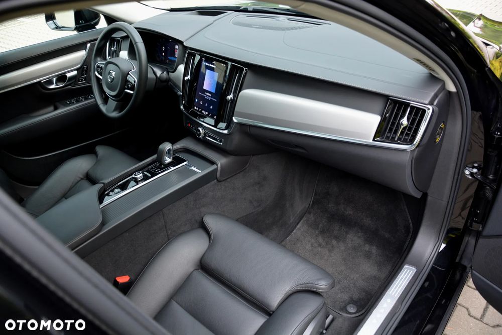 Volvo S90 - 26