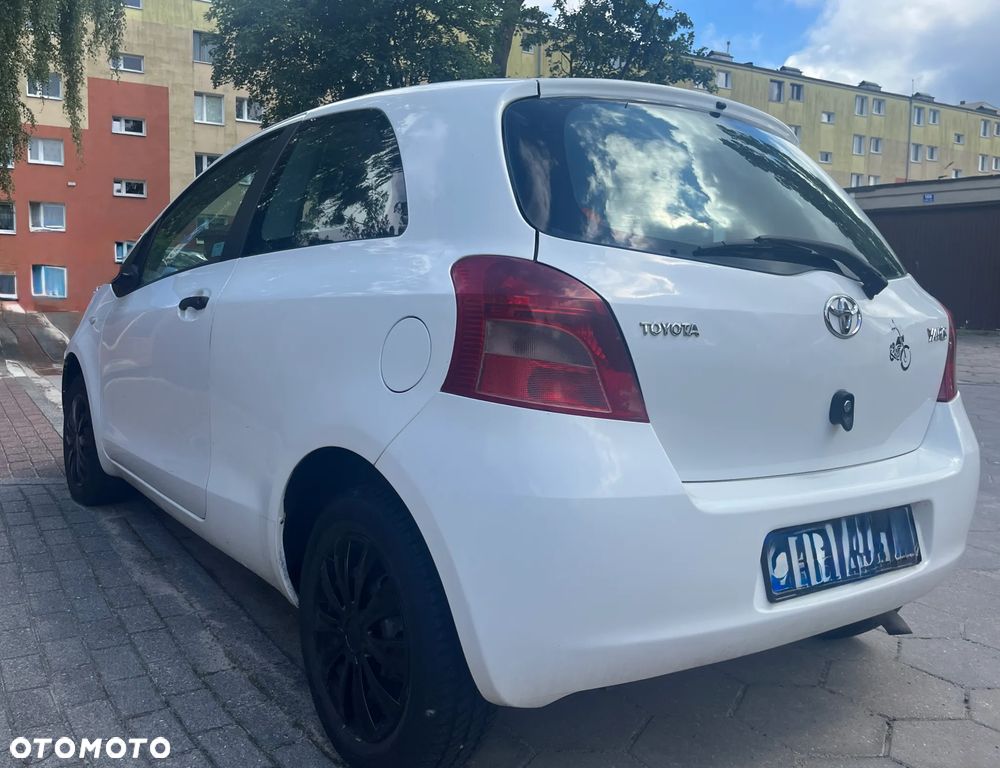 Toyota Yaris 1.0 Luna - 6