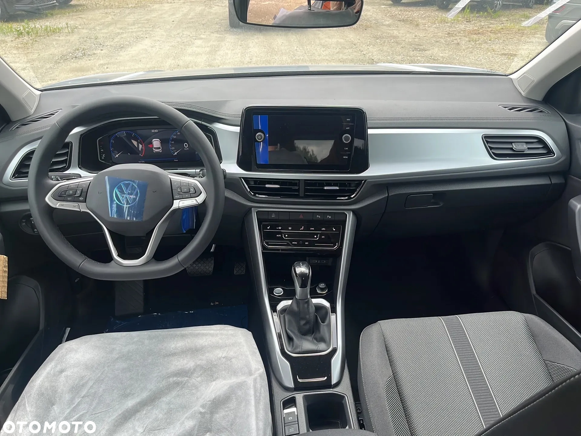 Volkswagen T-Roc 1.5 TSI Life Plus DSG - 11