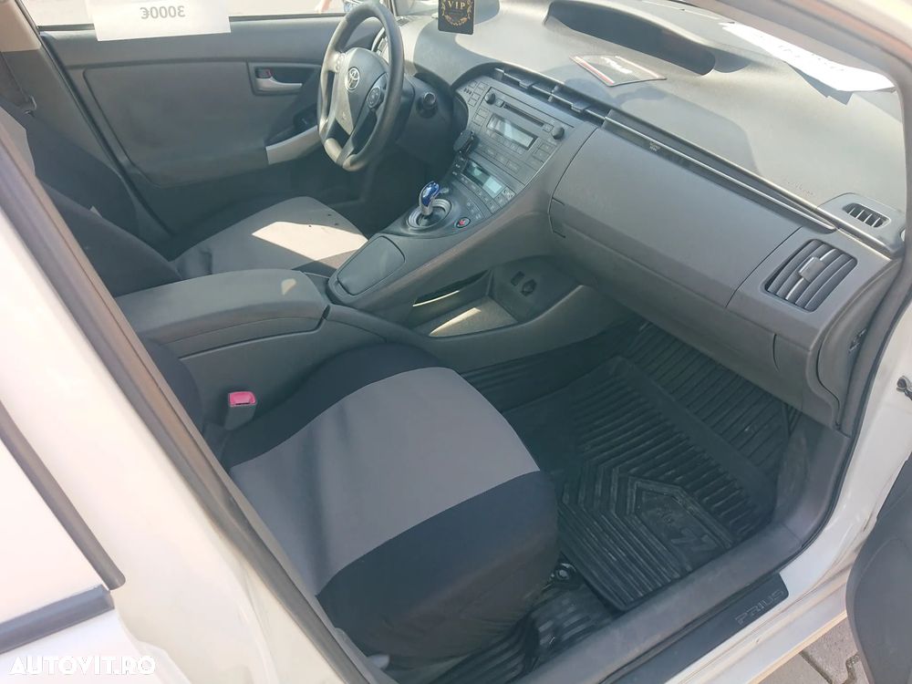 TOYOTA Prius 2012 — imagine 8