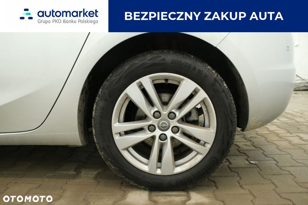 Opel Astra V 1.2 T Edition S&S - 12