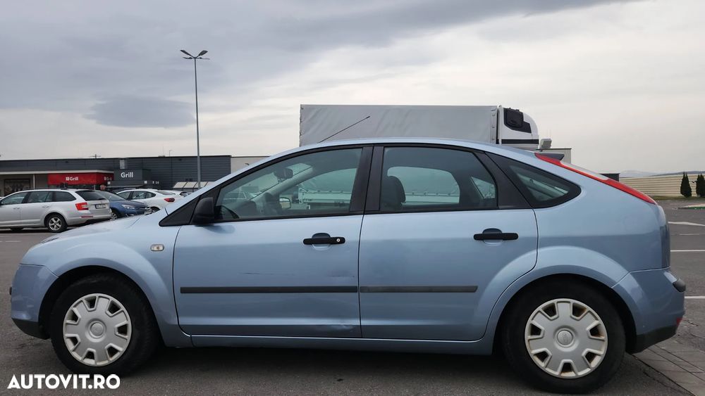 Ford Focus 1.6i Comfort - 4