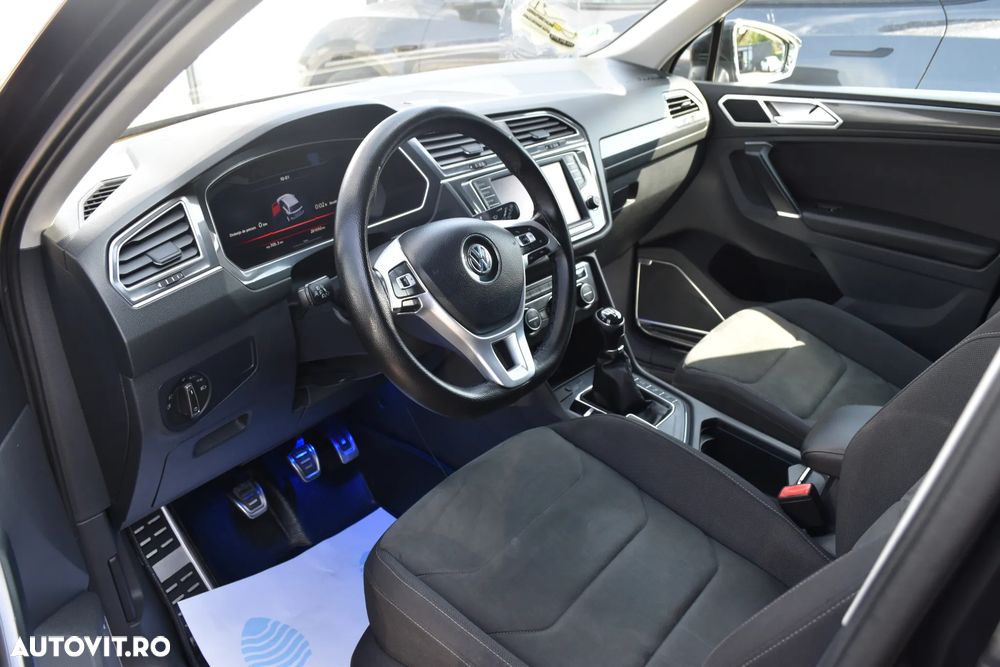 Volkswagen Tiguan - 13