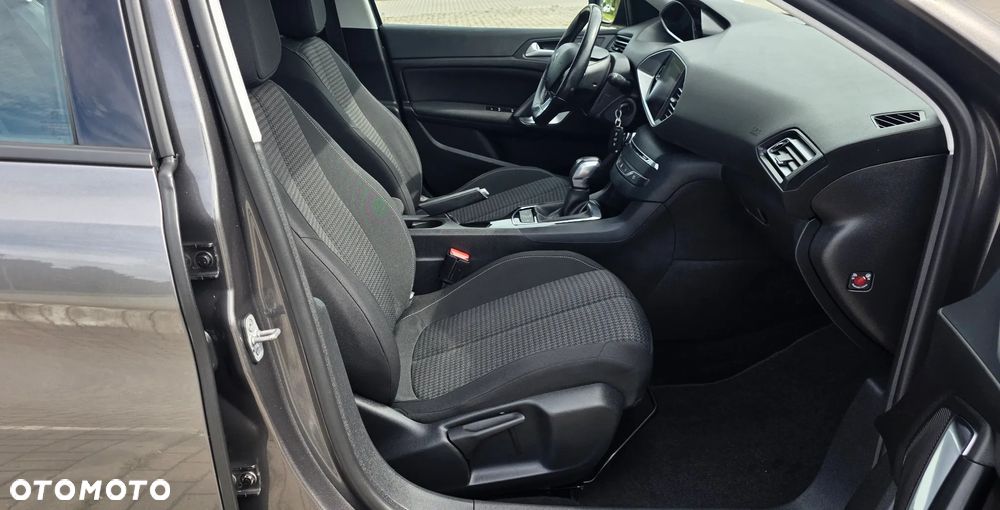 Peugeot 308 1.2 PureTech GPF Active S&S EAT8 - 12